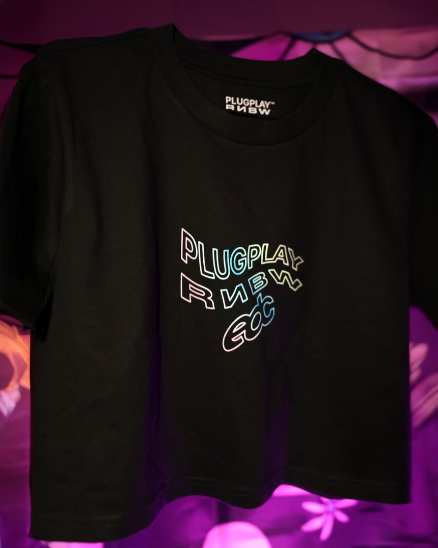 PLUGPLAY™ <> RNBW | EDC WOMEN'S WAVY CROP TEE