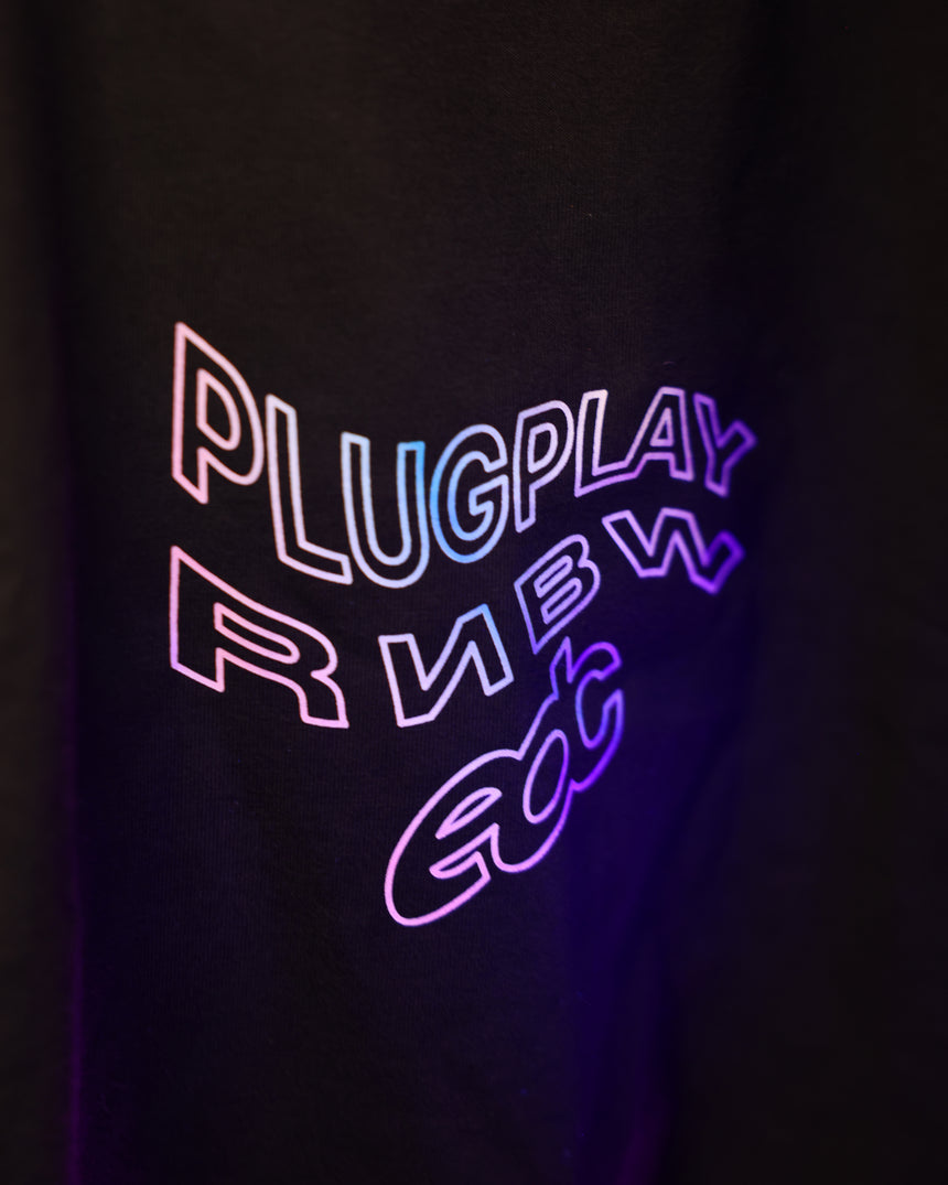 PLUGPLAY™ <> RNBW | EDC WOMEN'S WAVY CROP TEE